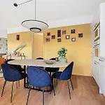 Superb Apartment With Large Terrace In The Xvie