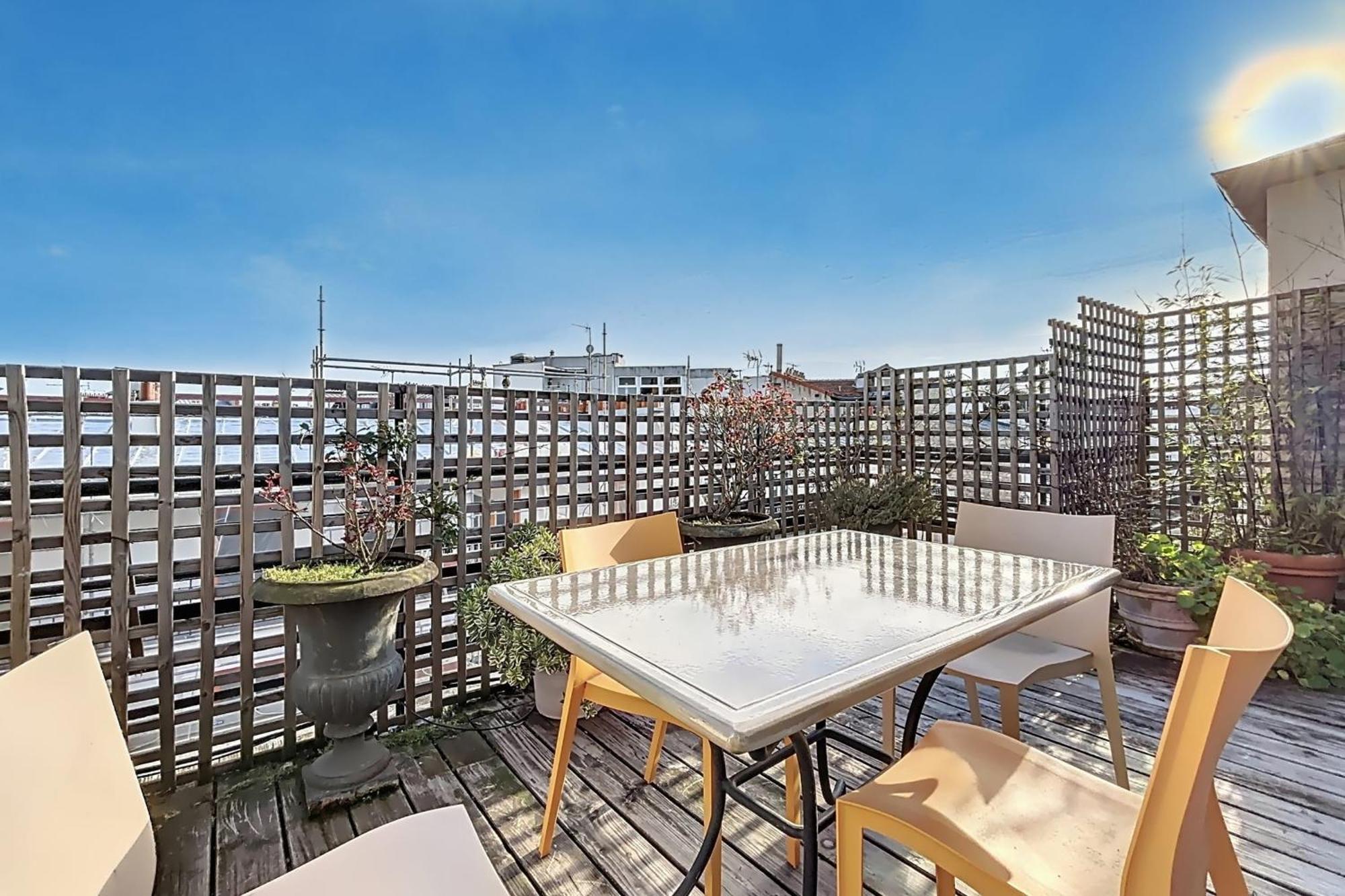 Superb With Large Terrace In The Xvie Appartamento *